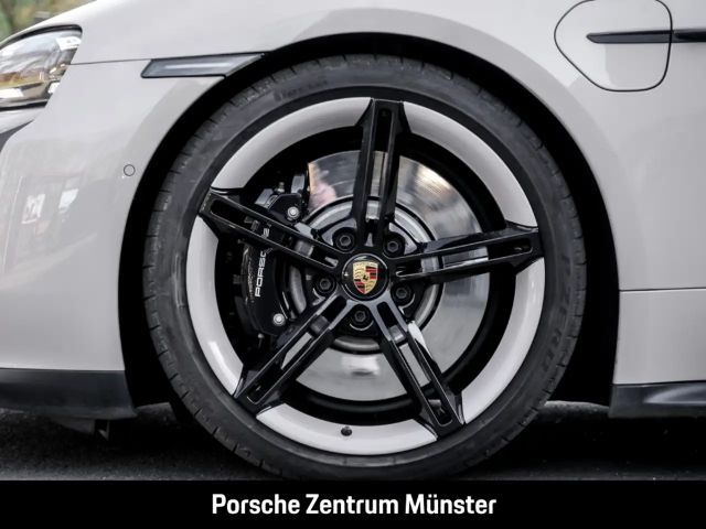 Porsche Taycan GTS Sport Turismo