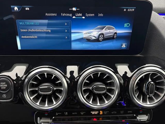 Mercedes-Benz GLA 200 AMG Line GLA 200 d