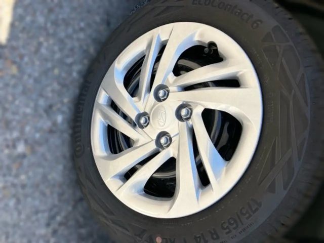 Hyundai i10 GO 1,0 MT