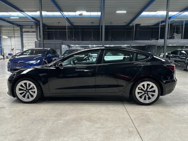 Tesla Model 3 AWD Long Range