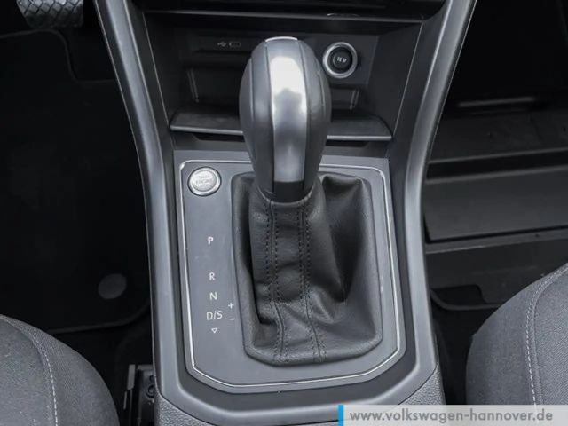 Volkswagen Touran 1.5 TSI DSG R-Line