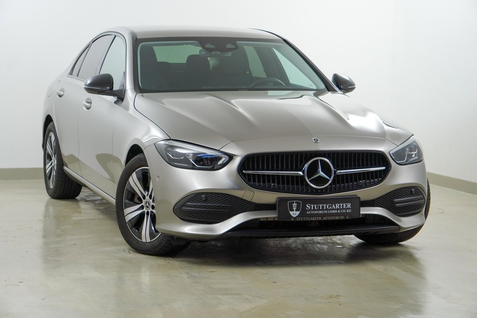 Mercedes-Benz C 300 4MATIC Sedan