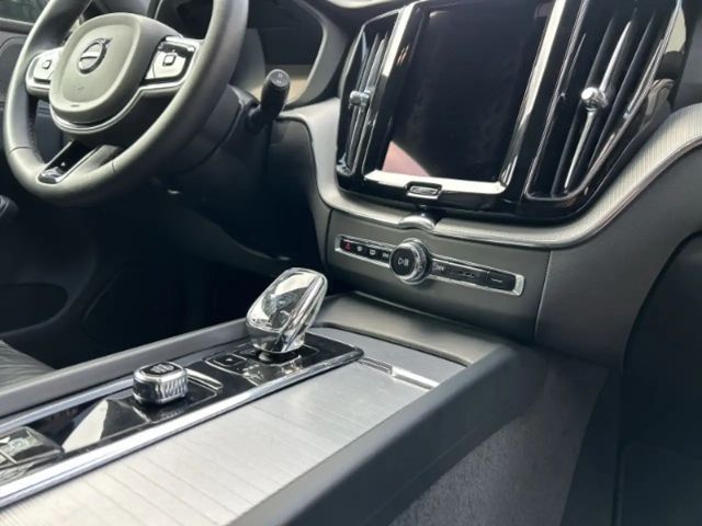 Volvo XC60 Dark Plus