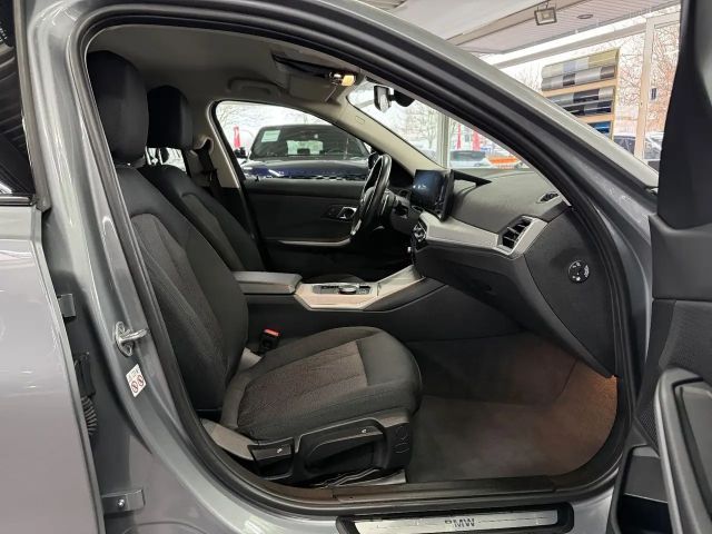 BMW 320 320d Touring xDrive