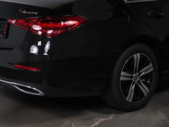 Mercedes-Benz C 200 4MATIC AVANTGARDE Sedan