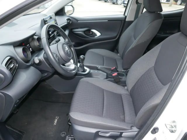 Toyota Yaris Hatchback Team D