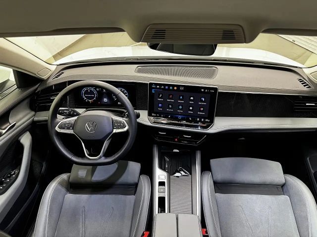 Volkswagen Passat ACT Business DSG Variant