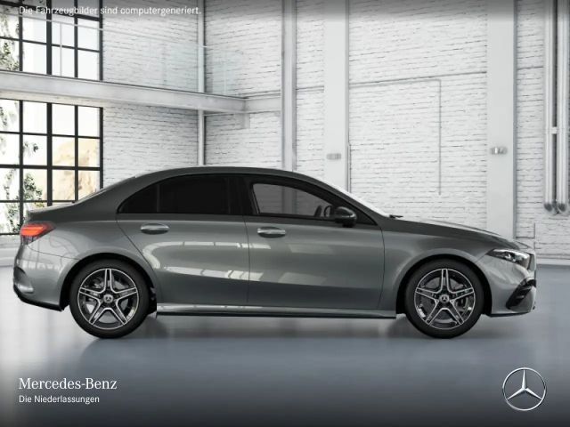 Mercedes-Benz A 220 4MATIC AMG Line