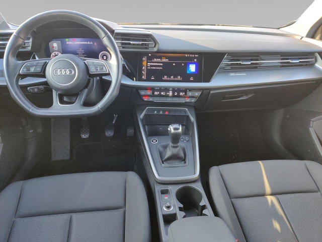 Audi A3 30 TDI Sedan