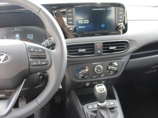 Hyundai i10 1.0 2WD Trend