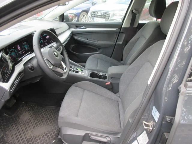 Volkswagen Golf DSG Life