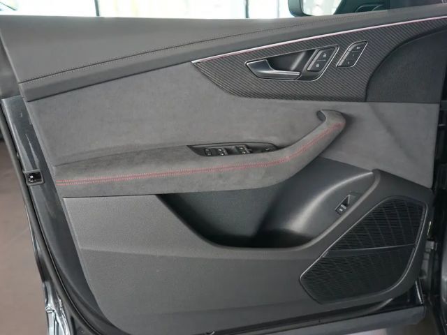 Audi RS Q8 Performance