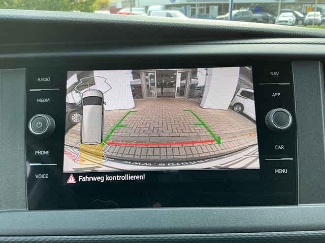 Volkswagen Caravelle 2.0 TDI T6