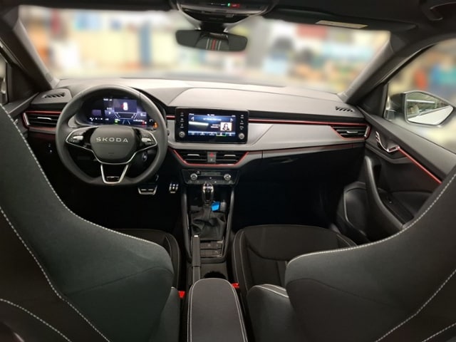 Skoda Kamiq 1,0 TSI DSG MATRIX PANO RFK SHZ PDC