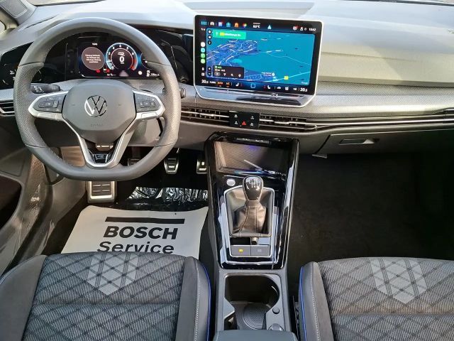 Volkswagen Golf 1.5 TSI Golf VIII R-Line Style