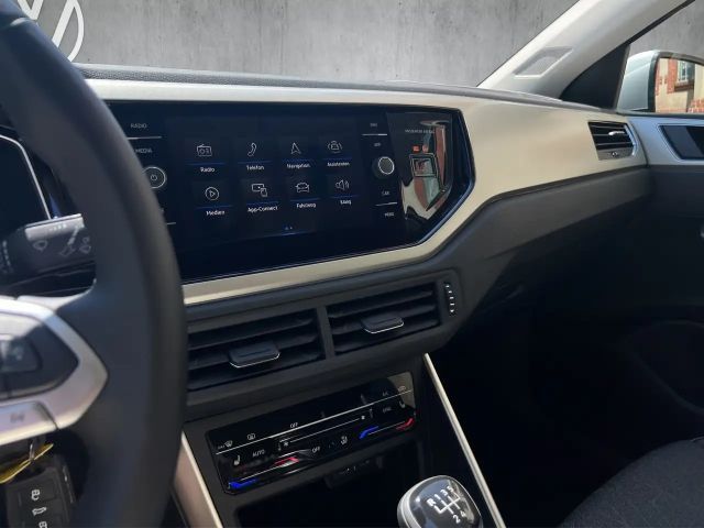 Volkswagen Polo Move