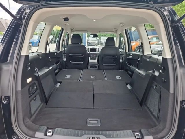 Ford Galaxy Titanium