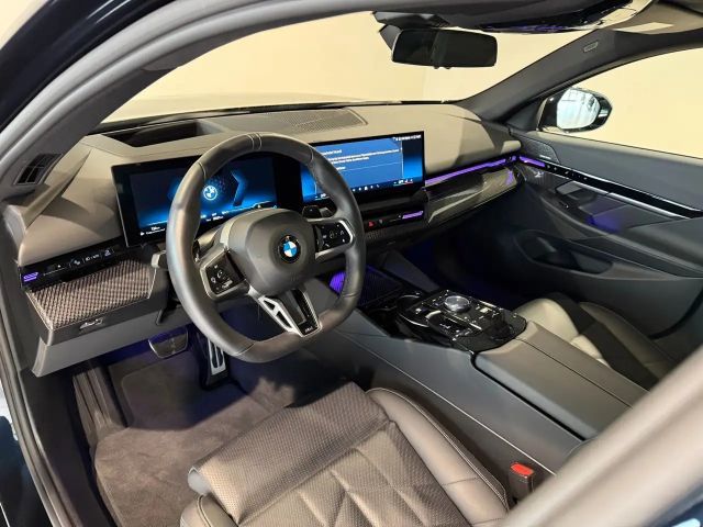 BMW 520 520i M-Sport Sedan