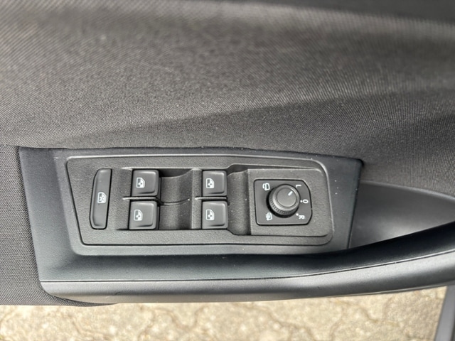 Volkswagen T-Roc 1,0l TSI 116 PS Navi LED Sitzheizung