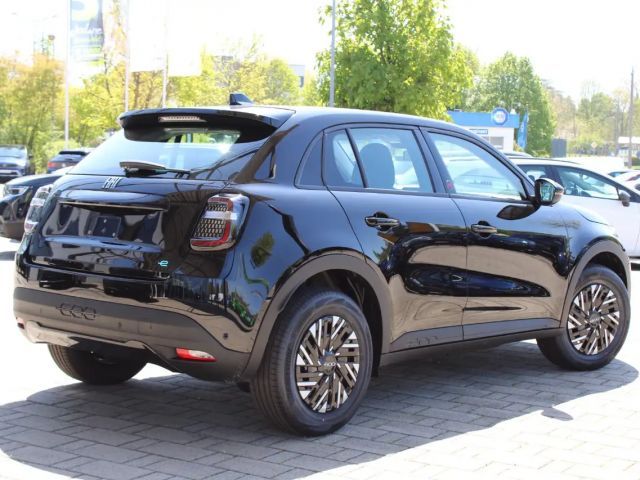 Fiat 600e Elektro RED LED, Klimaautomatik, Elektro