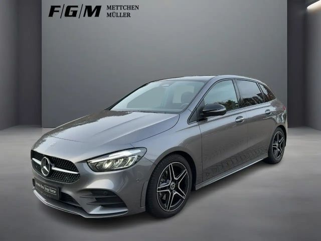 Mercedes-Benz B 200 AMG Line Sedan