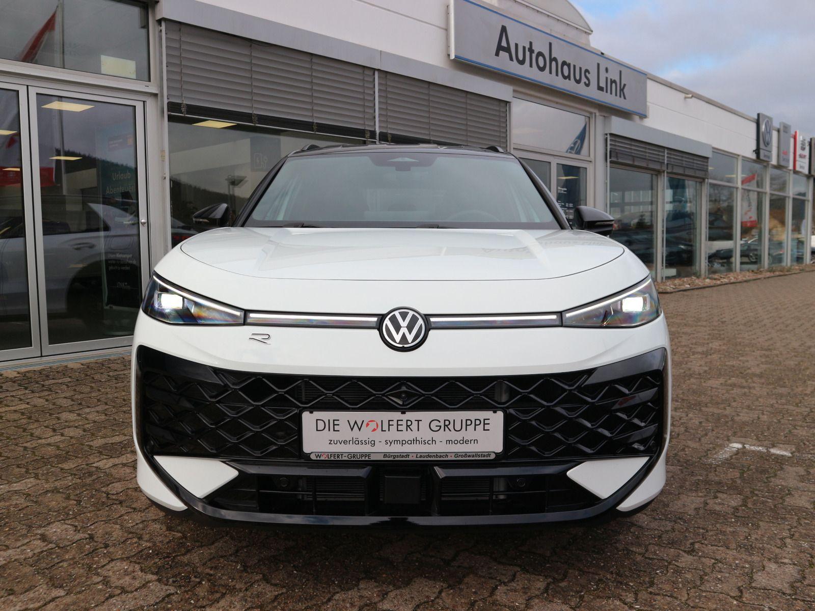 Volkswagen T-Roc 1.5 eTSI DSG R-Line