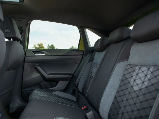 Volkswagen Taigo 1.5 TSI DSG R-Line