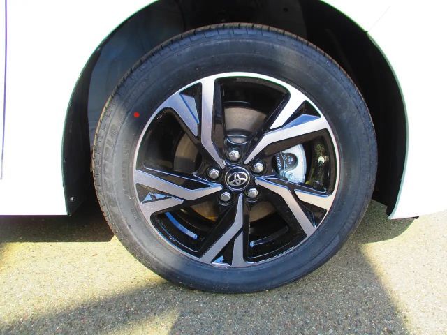 Toyota Yaris 1.5 Teamplayer ACC+LED+SHZ+Fernlichtass.