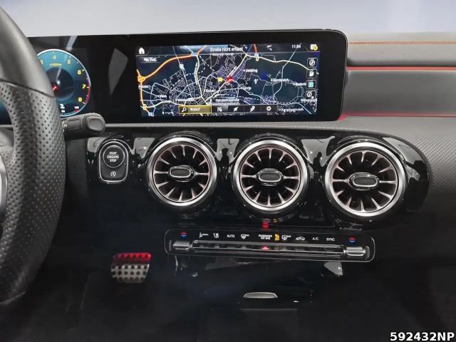 Mercedes-Benz CLA 250 AMG Line