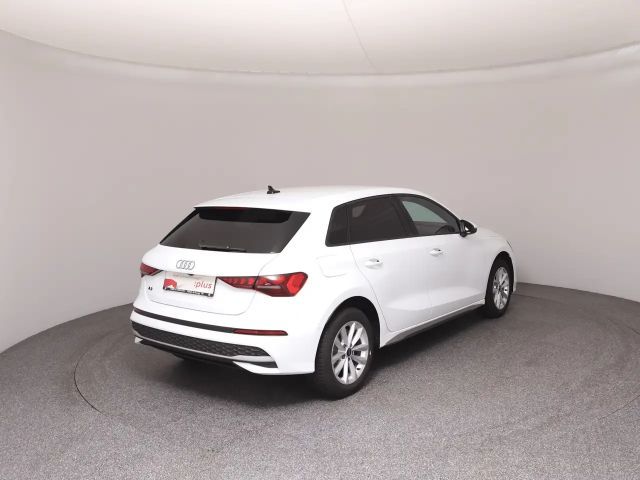 Audi A3 30 TFSI Sedan