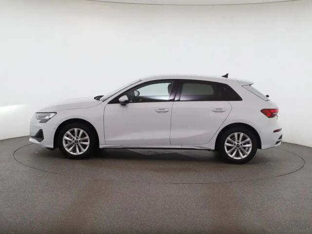 Audi A3 30 TFSI Sedan