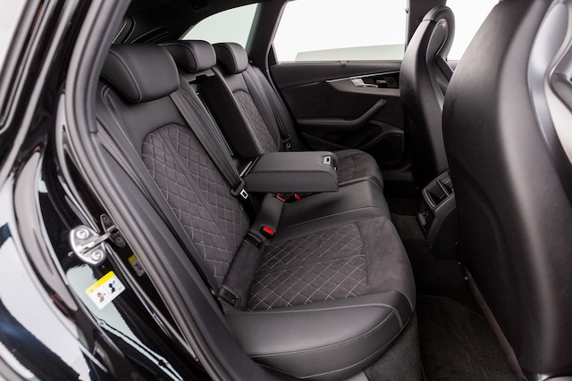 Audi RS4 Avant Quattro