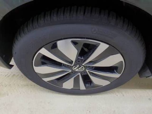 Volkswagen Golf 1.5 TSI Golf VIII