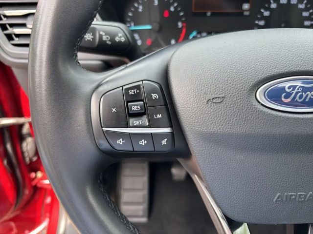 Ford Kuga Cool & Connect Hybrid