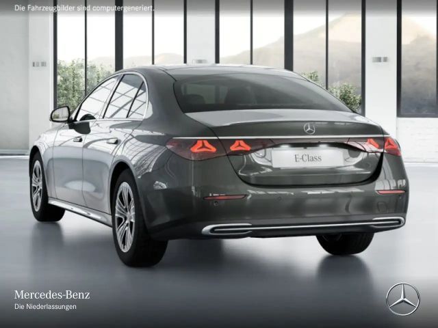 Mercedes-Benz E 220 AVANTGARDE E 220 d Sedan