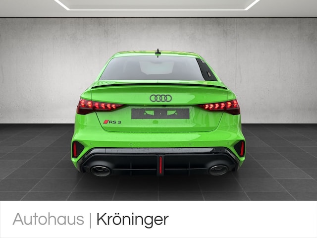 Audi RS3 Quattro S-Tronic Sedan