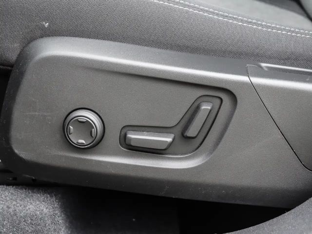 Volvo XC40 Dark Plus