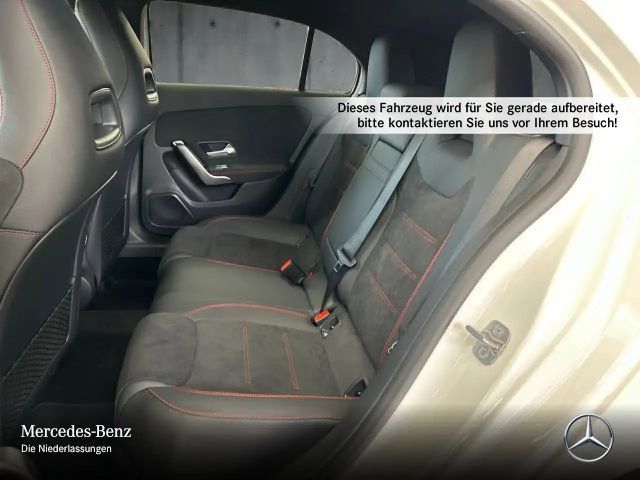 Mercedes-Benz A 200 AMG Line