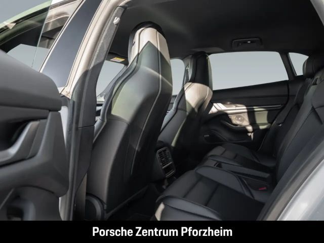Porsche Taycan 4S Cross Turismo