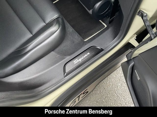 Porsche Taycan GTS