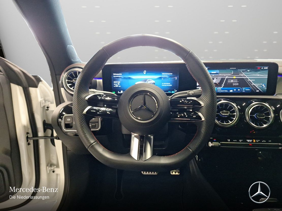 Mercedes-Benz CLA 180 AMG Line Coupé