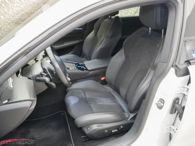 Peugeot 508 EAT8 Hybrid4