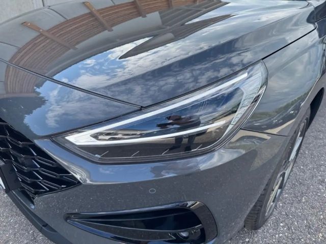 Hyundai i30 Advantage Hybrid T-GDi