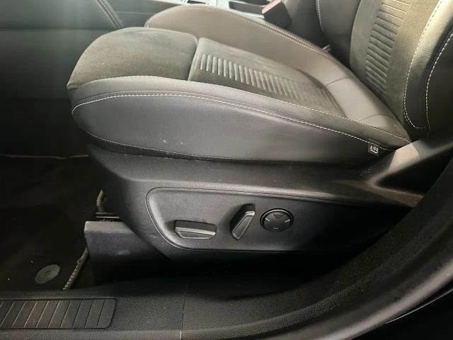 Ford Kuga Active Plug in Hybrid X