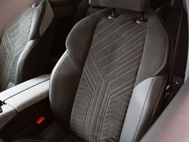 Peugeot E-5008 GT-Line