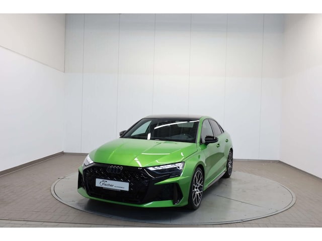 Audi RS3 Quattro S-Tronic Sedan