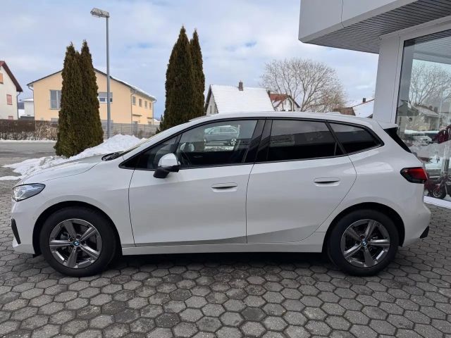 BMW 216 KAMERA DAB LED KLIMAAUTO