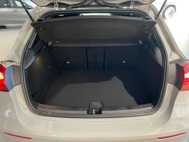 Mercedes-Benz A 200 AMG Line