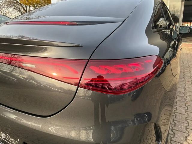 Mercedes-Benz EQE 350 AMG Line Sedan