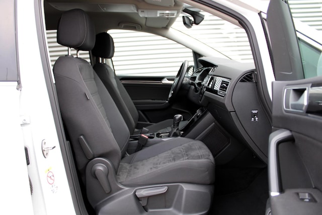 Volkswagen Touran DSG R-Line